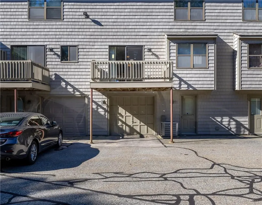 1902 Pinewood Drive Smithfield RI 02917