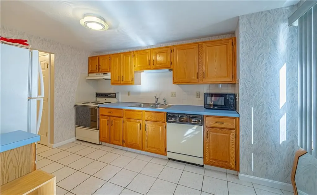 1902 Pinewood Drive Smithfield RI 02917