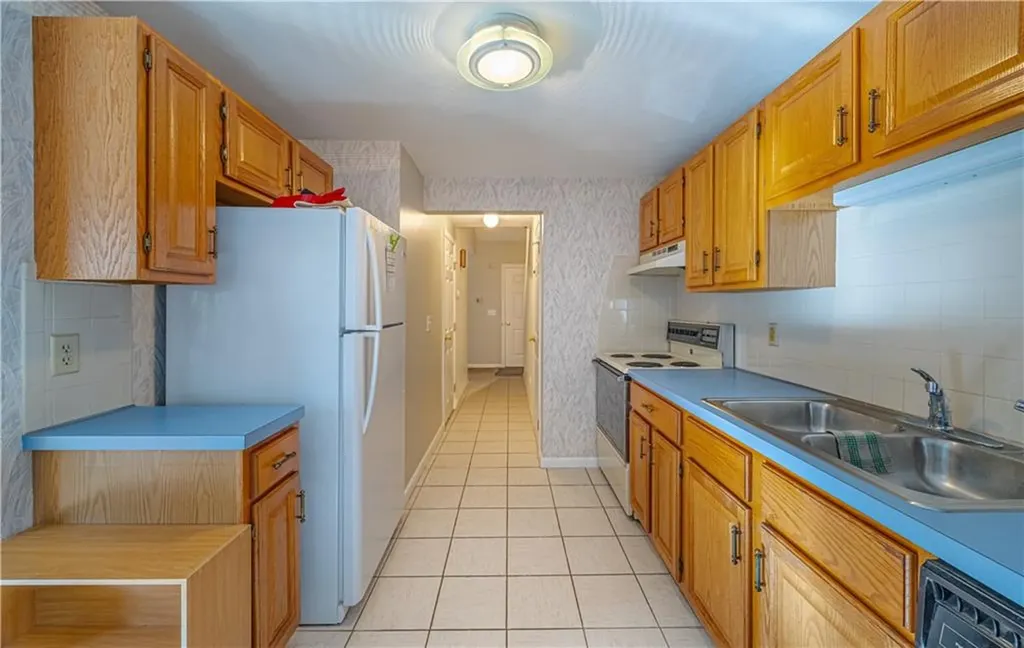 1902 Pinewood Drive Smithfield RI 02917