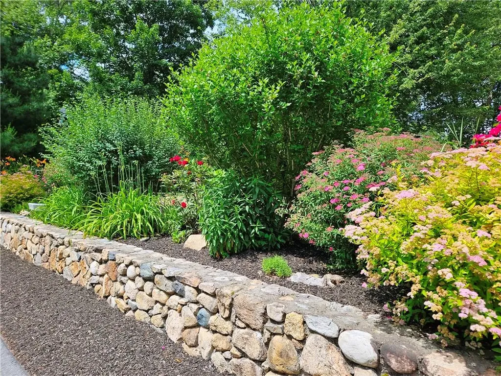 93 New London Turnpike Richmond RI 02898