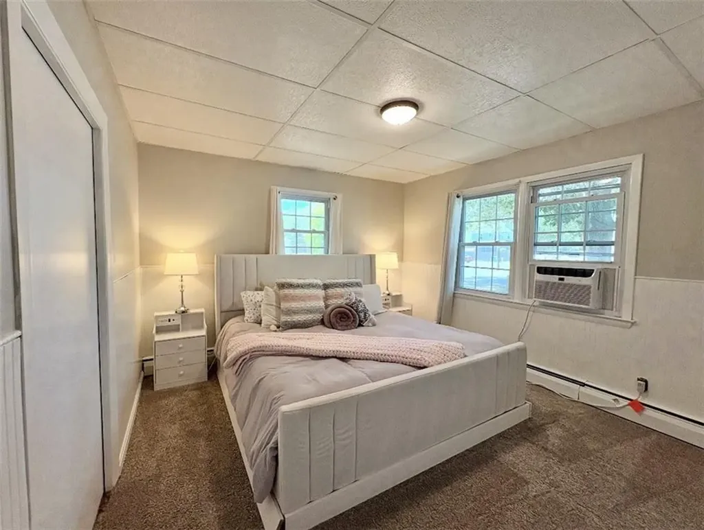 262 Pequot Avenue Warwick RI 02889