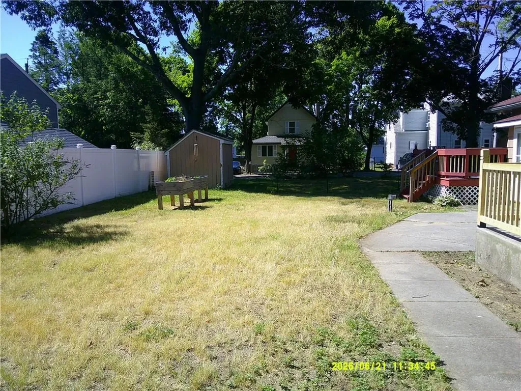 262 Pequot Avenue Warwick RI 02889