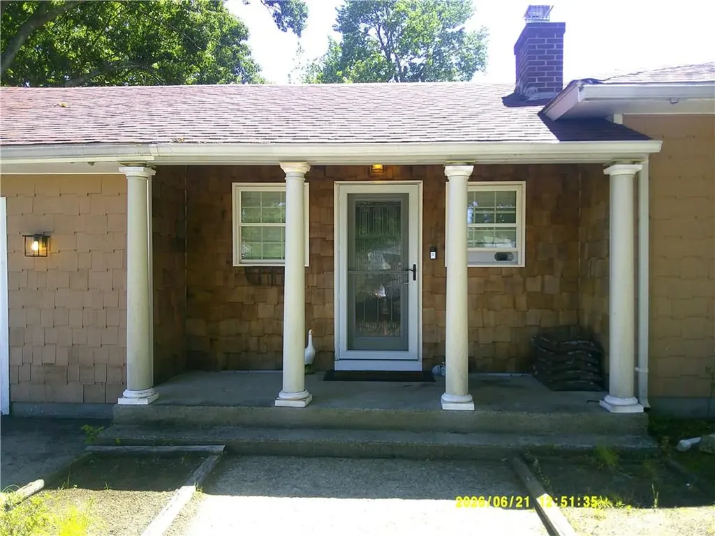 262 Pequot Avenue Warwick RI 02889