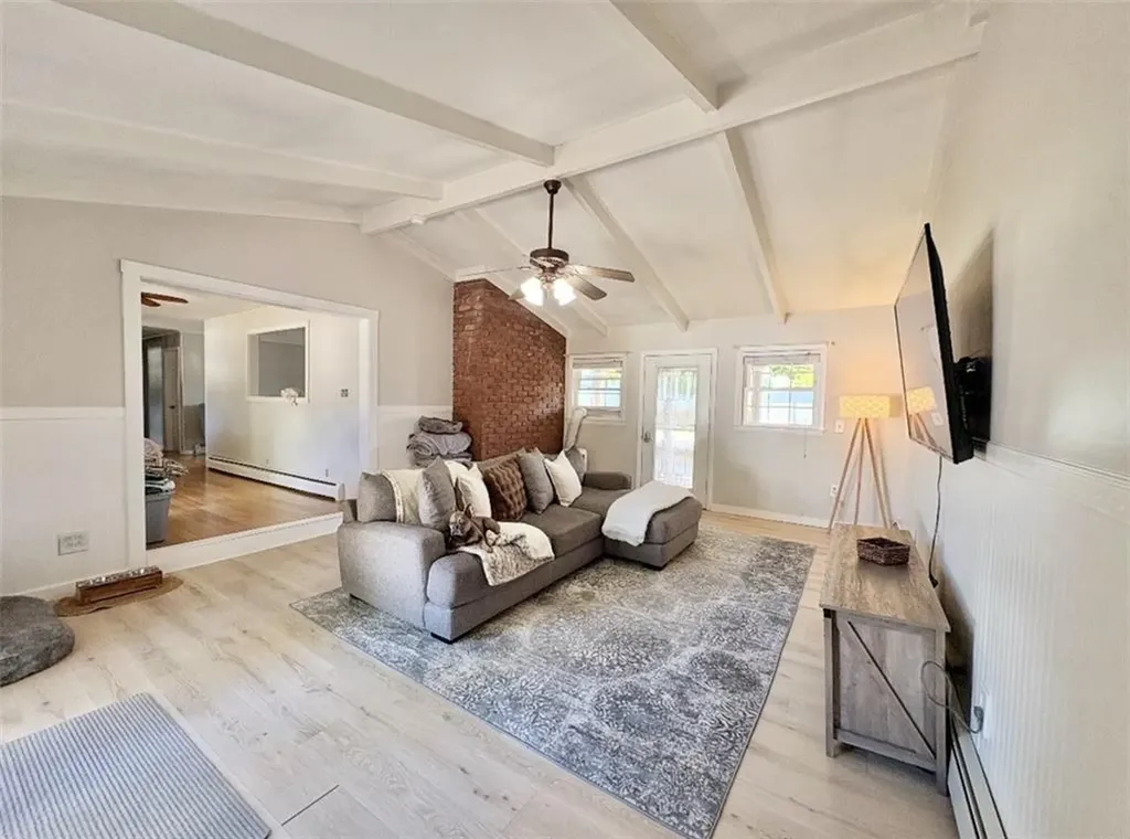 262 Pequot Avenue Warwick RI 02889