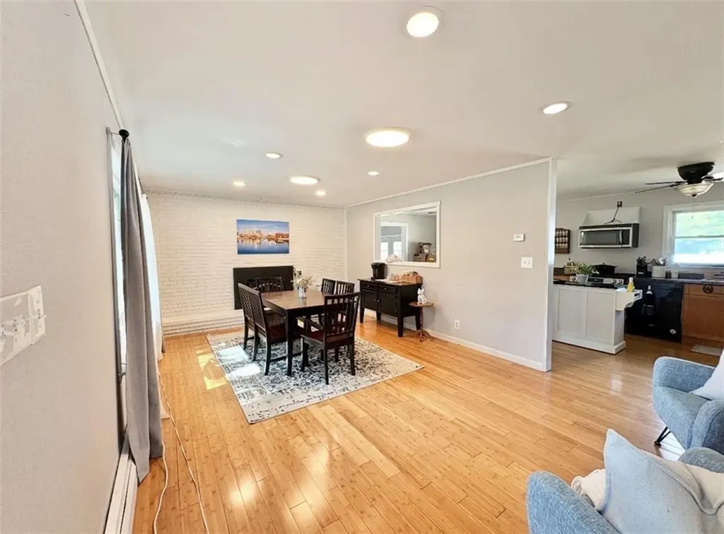 262 Pequot Avenue Warwick RI 02889