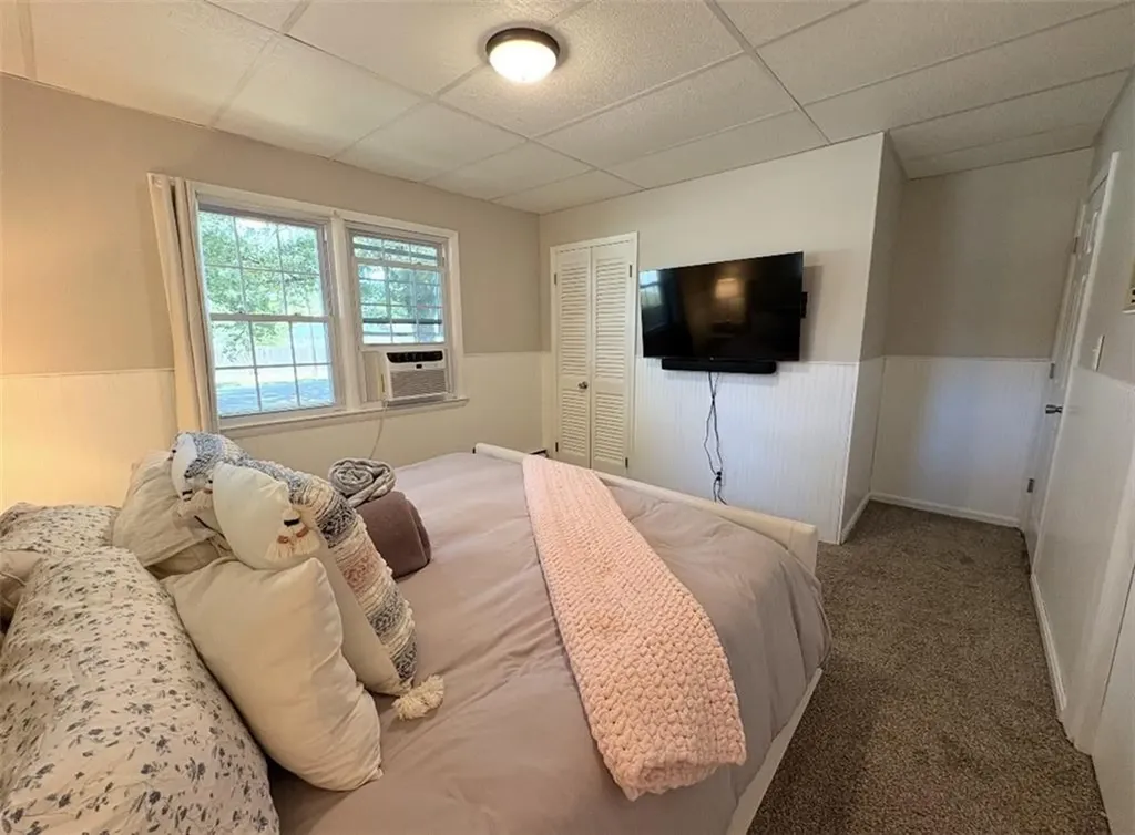 262 Pequot Avenue Warwick RI 02889