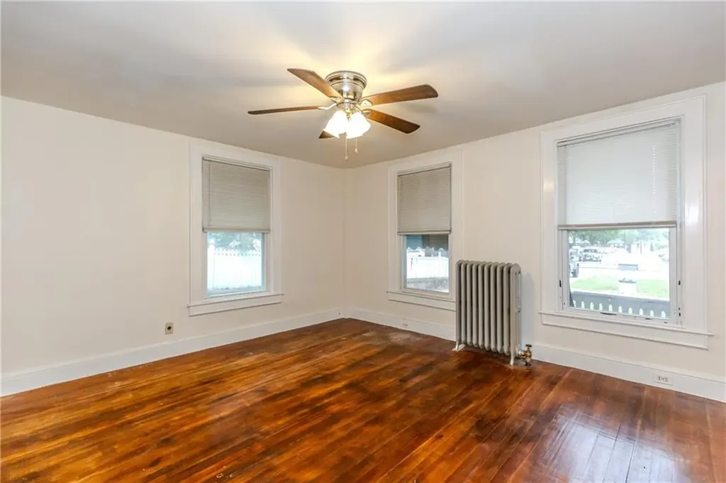 60 62 Greene Street Woonsocket RI 02895