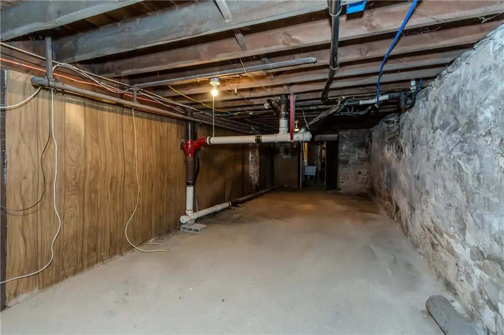 60 62 Greene Street Woonsocket RI 02895