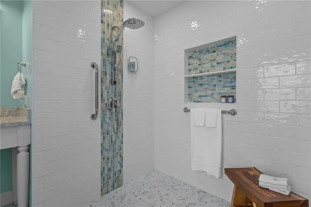 80 Preston Drive Warwick RI 02886