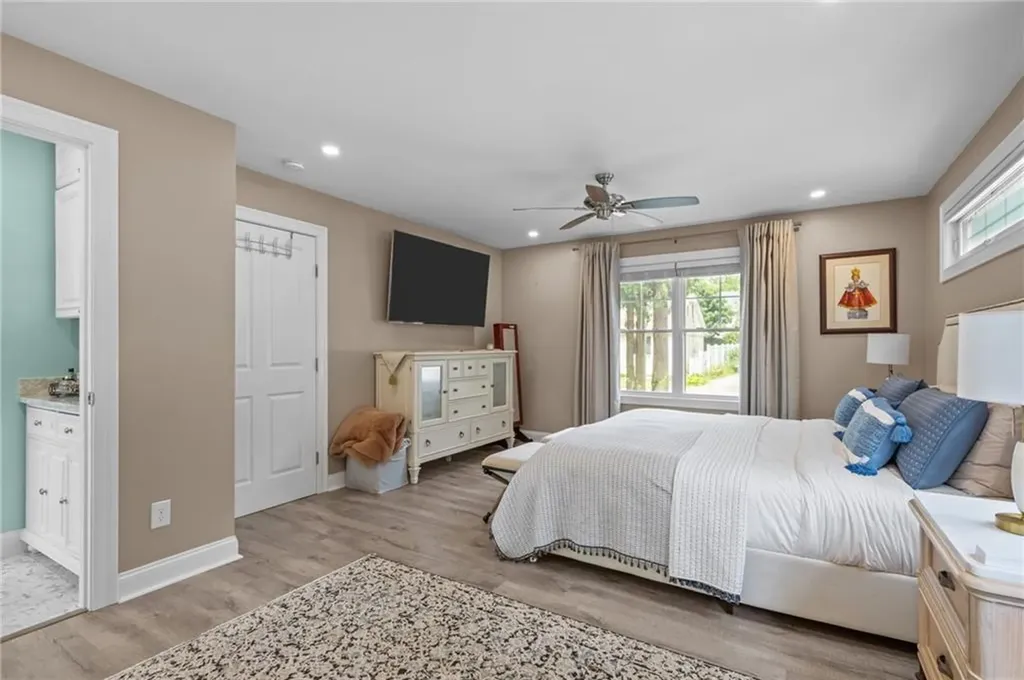 80 Preston Drive Warwick RI 02886