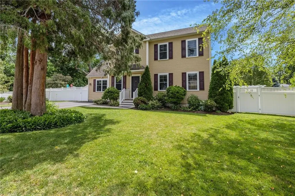 80 Preston Drive Warwick RI 02886