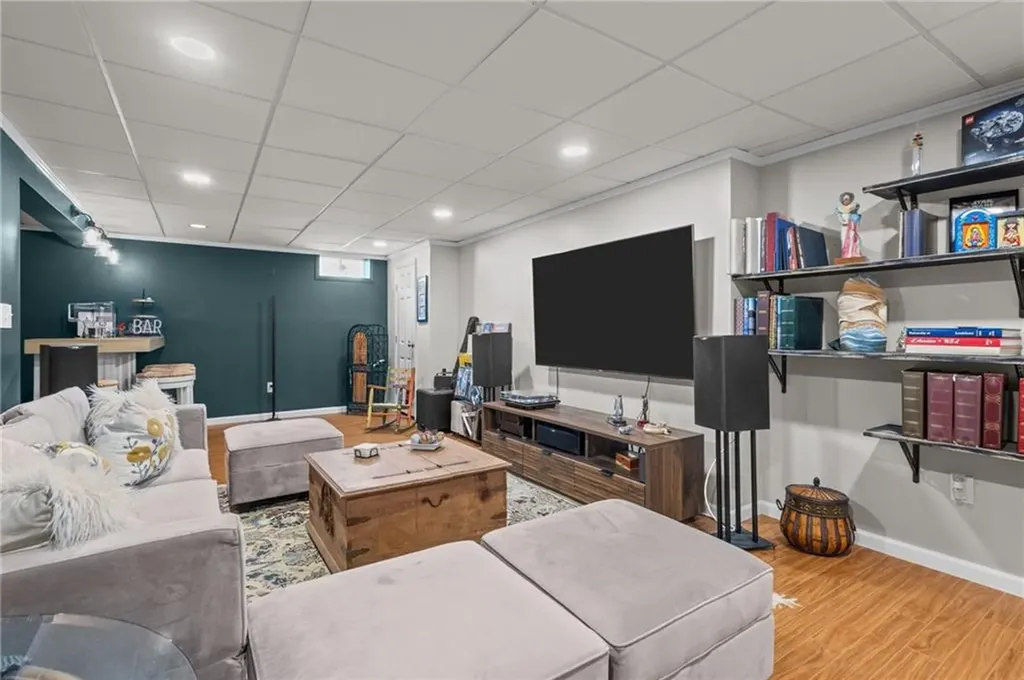 80 Preston Drive Warwick RI 02886