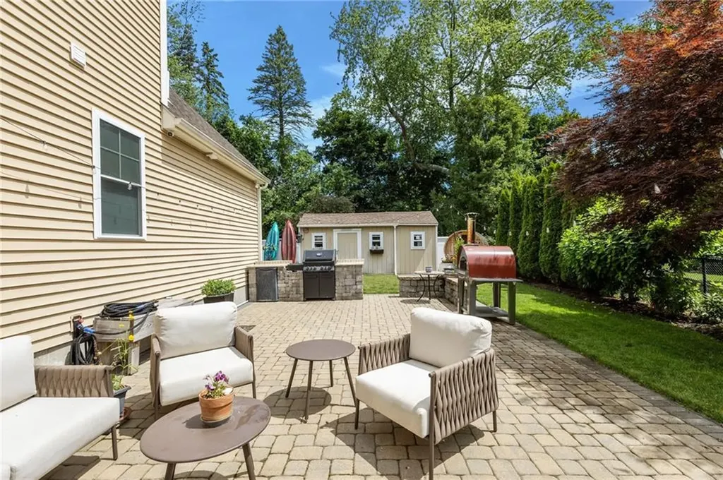 80 Preston Drive Warwick RI 02886