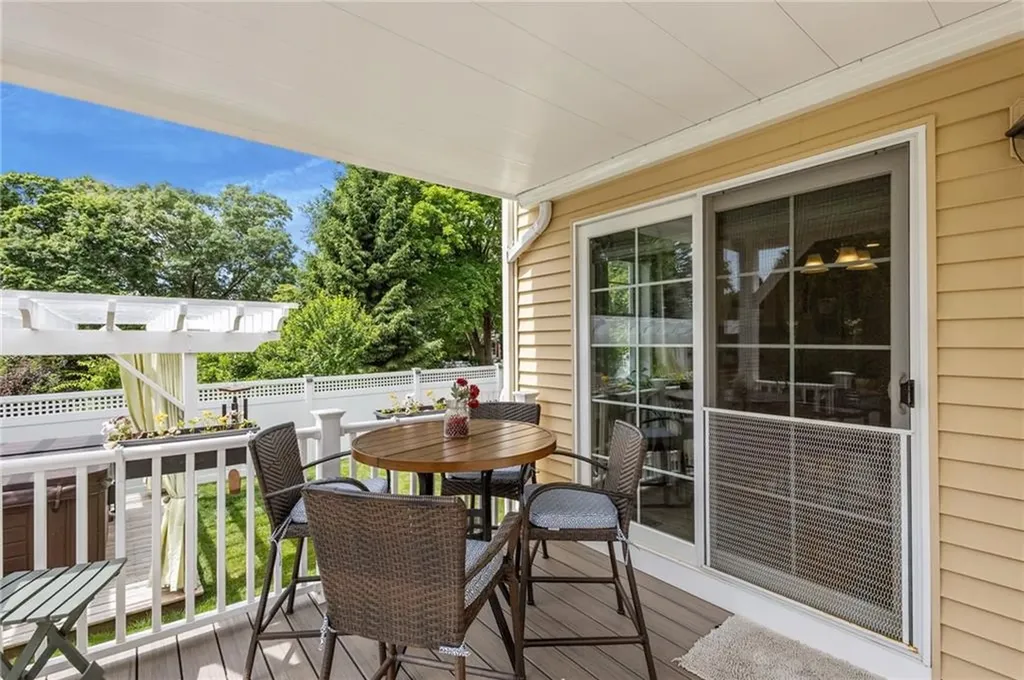 80 Preston Drive Warwick RI 02886