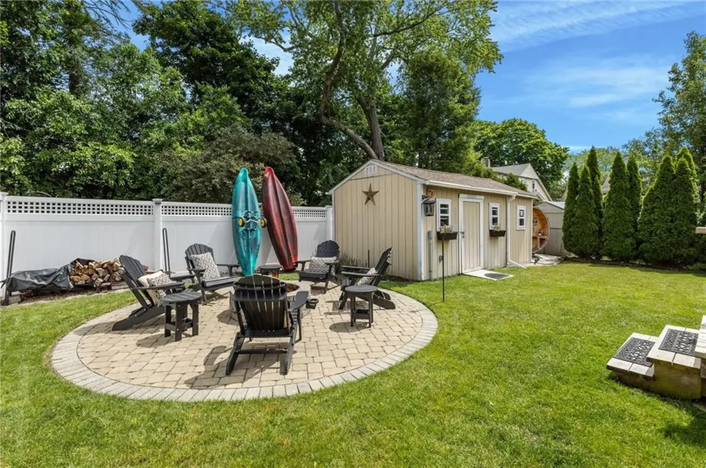 80 Preston Drive Warwick RI 02886