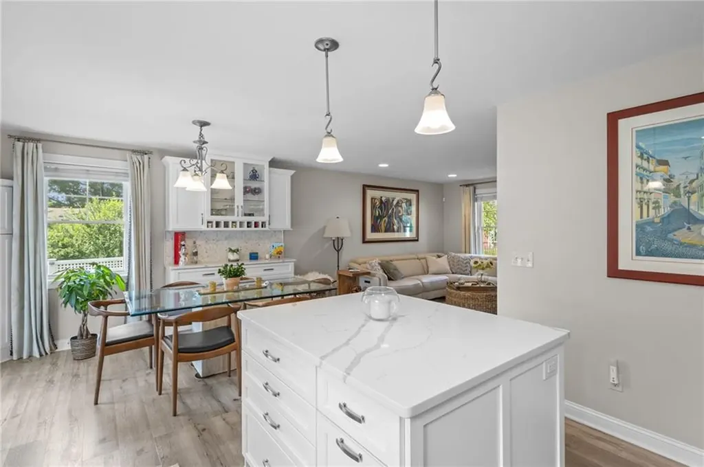 80 Preston Drive Warwick RI 02886