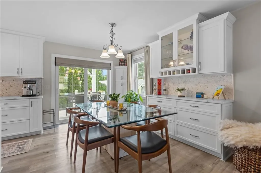 80 Preston Drive Warwick RI 02886