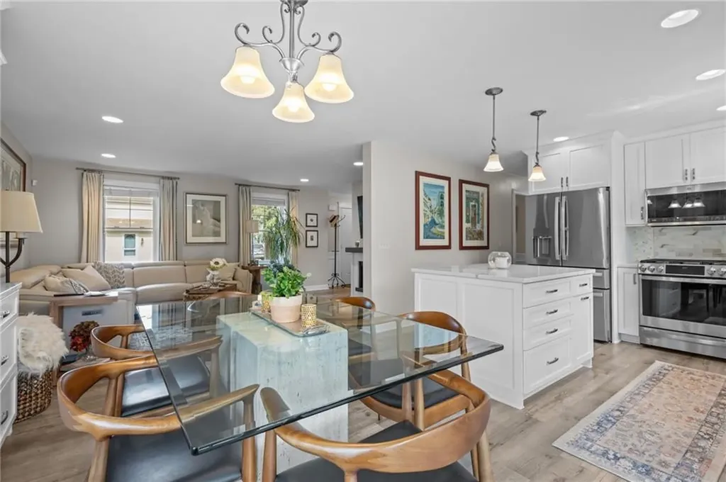 80 Preston Drive Warwick RI 02886