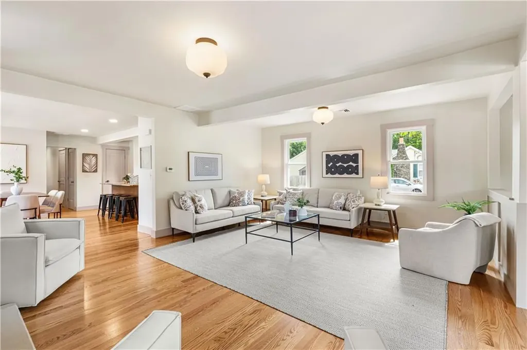 210 Promenade Street Barrington RI 02806