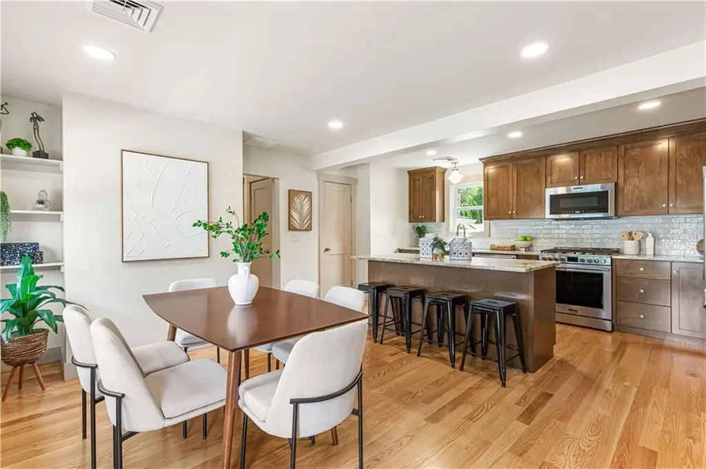 210 Promenade Street Barrington RI 02806