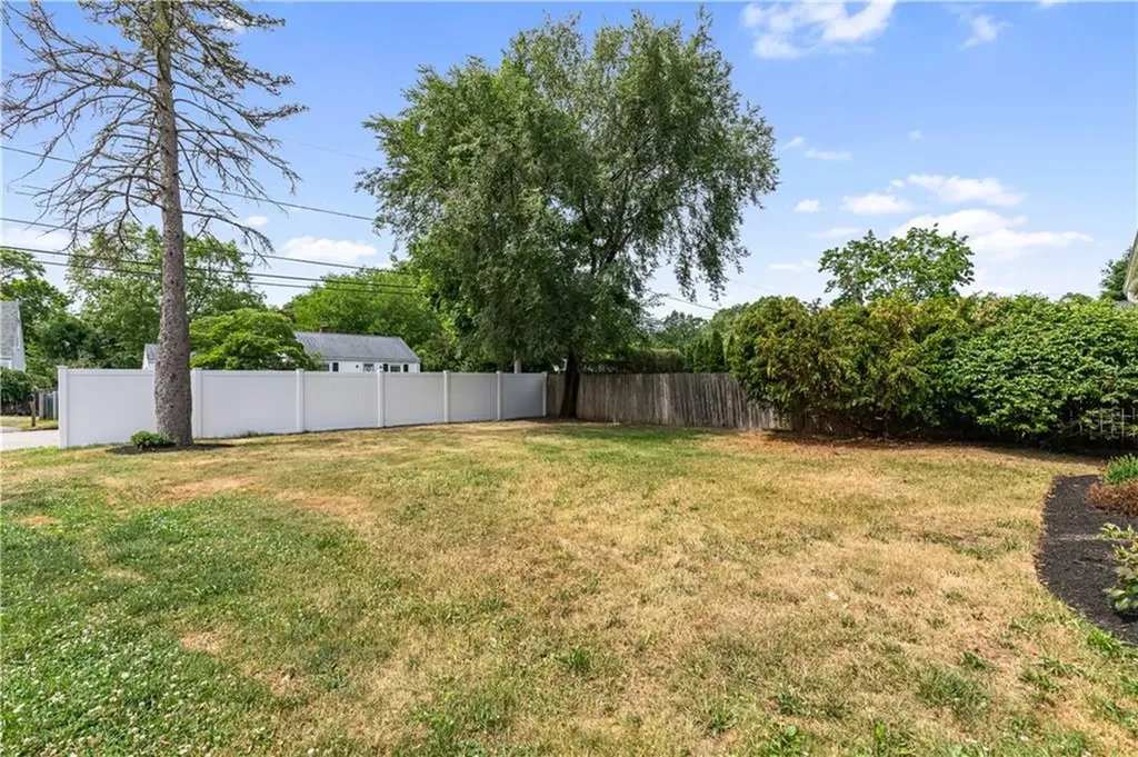 210 Promenade Street Barrington RI 02806