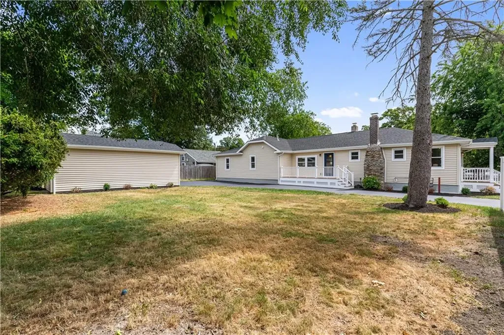 210 Promenade Street Barrington RI 02806