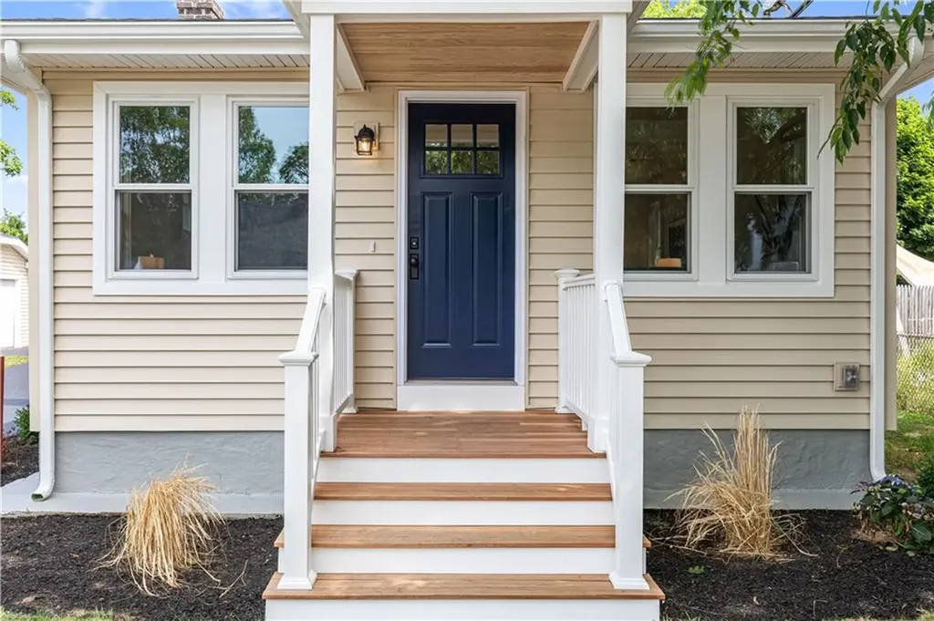 210 Promenade Street Barrington RI 02806