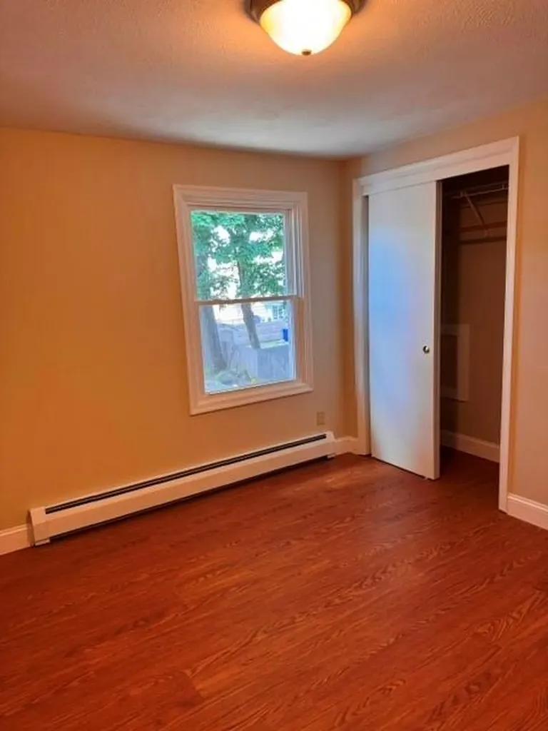 32 34 Bowles Court Pawtucket RI 02860