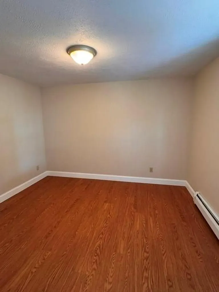 32 34 Bowles Court Pawtucket RI 02860