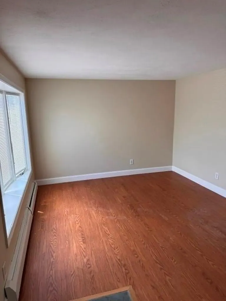 32 34 Bowles Court Pawtucket RI 02860