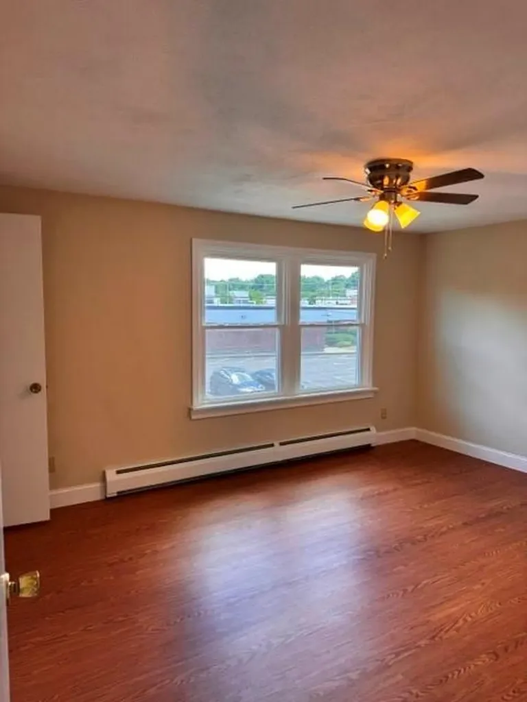 32 34 Bowles Court Pawtucket RI 02860