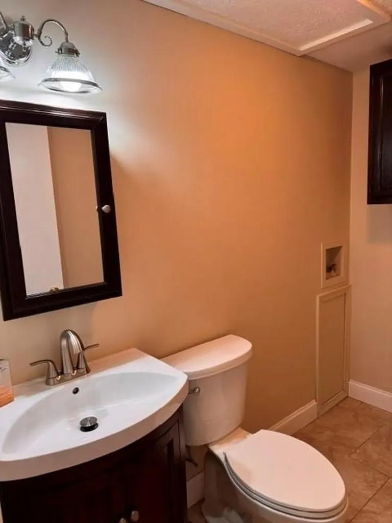 32 34 Bowles Court Pawtucket RI 02860