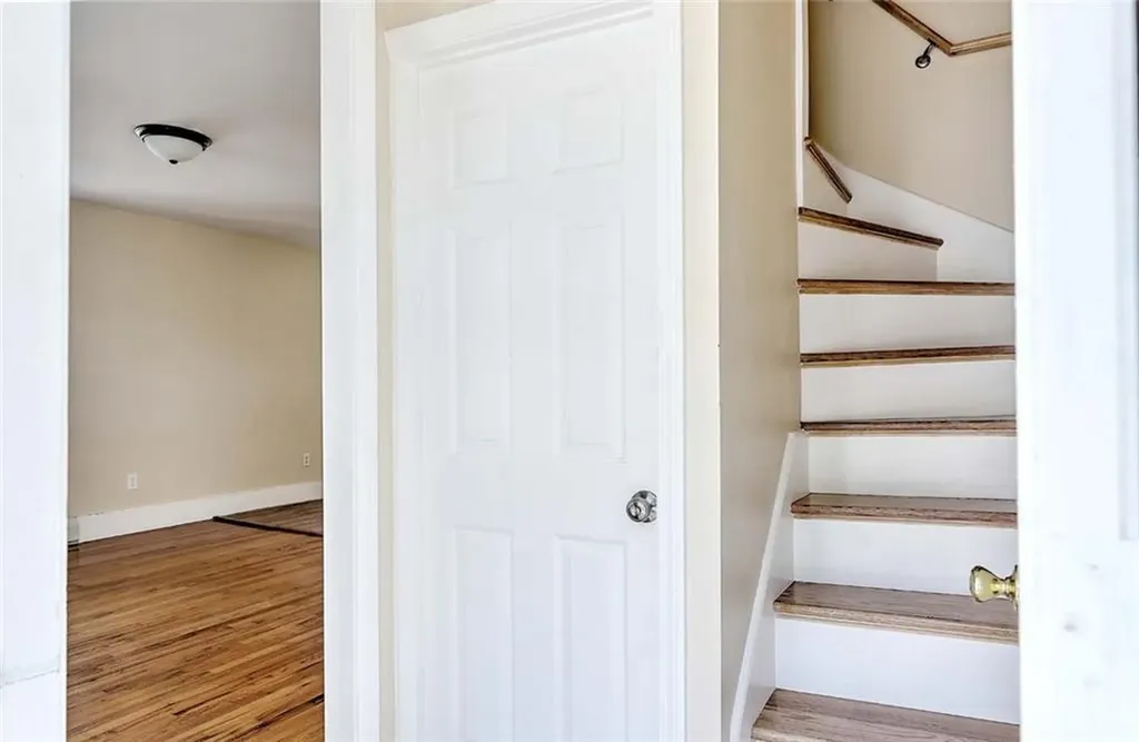 147 Pomona Avenue Providence RI 02908