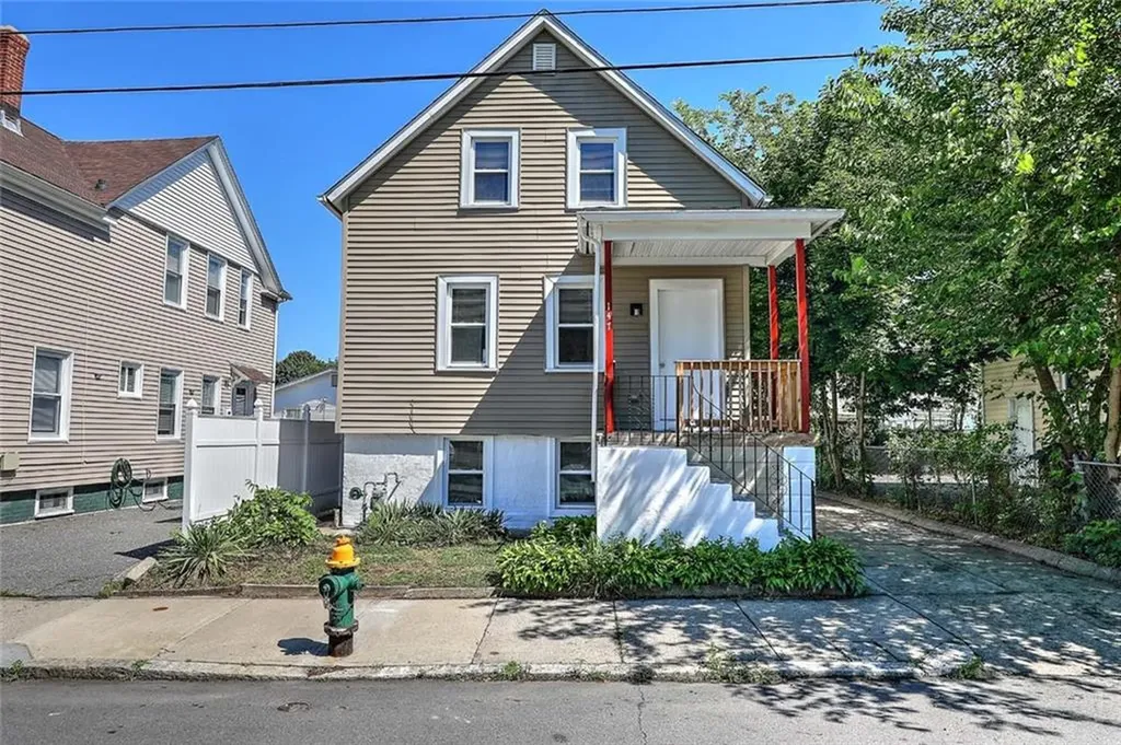 147 Pomona Avenue Providence RI 02908