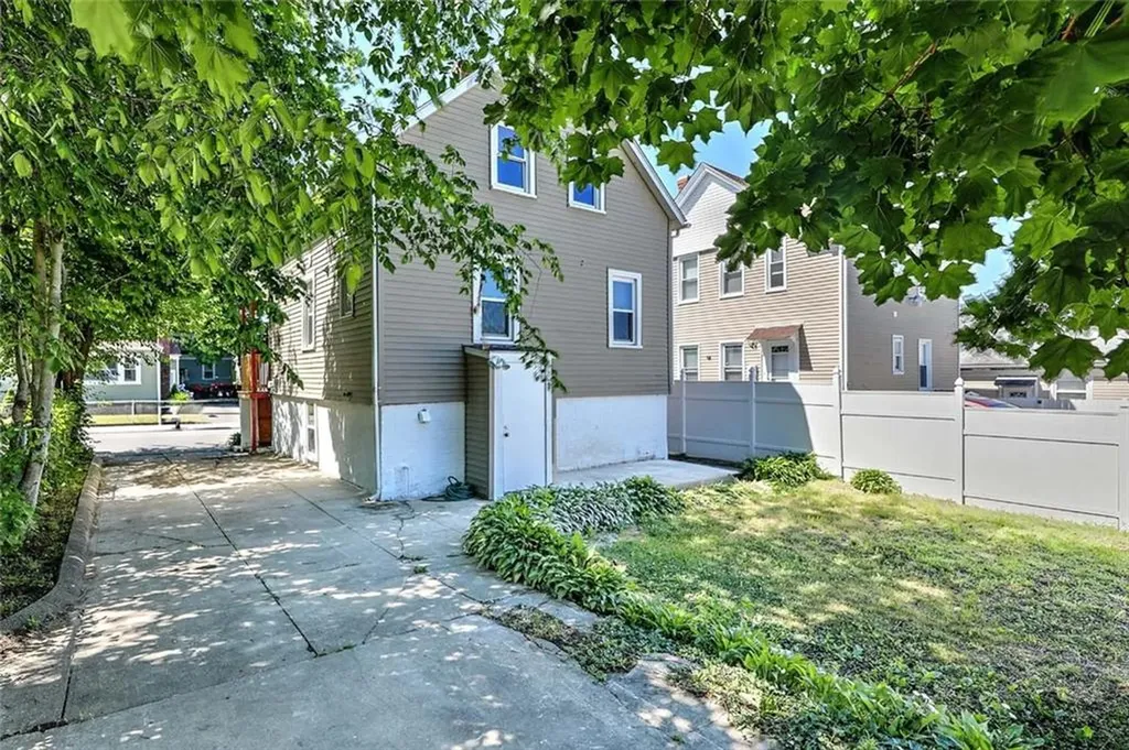 147 Pomona Avenue Providence RI 02908