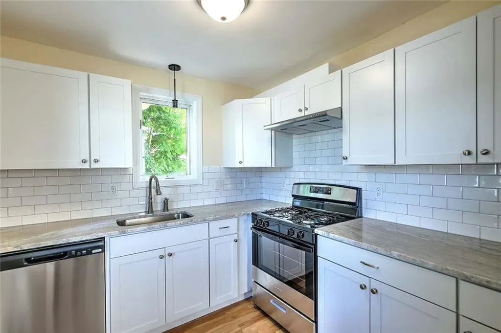 147 Pomona Avenue Providence RI 02908