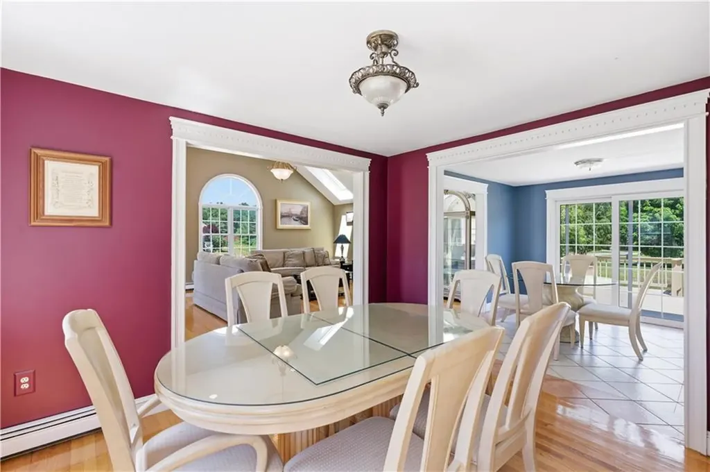 27 Charles Avenue Uxbridge MA 01569