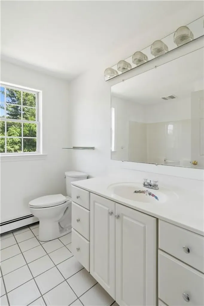 27 Charles Avenue Uxbridge MA 01569
