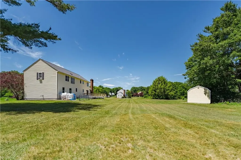 27 Charles Avenue Uxbridge MA 01569
