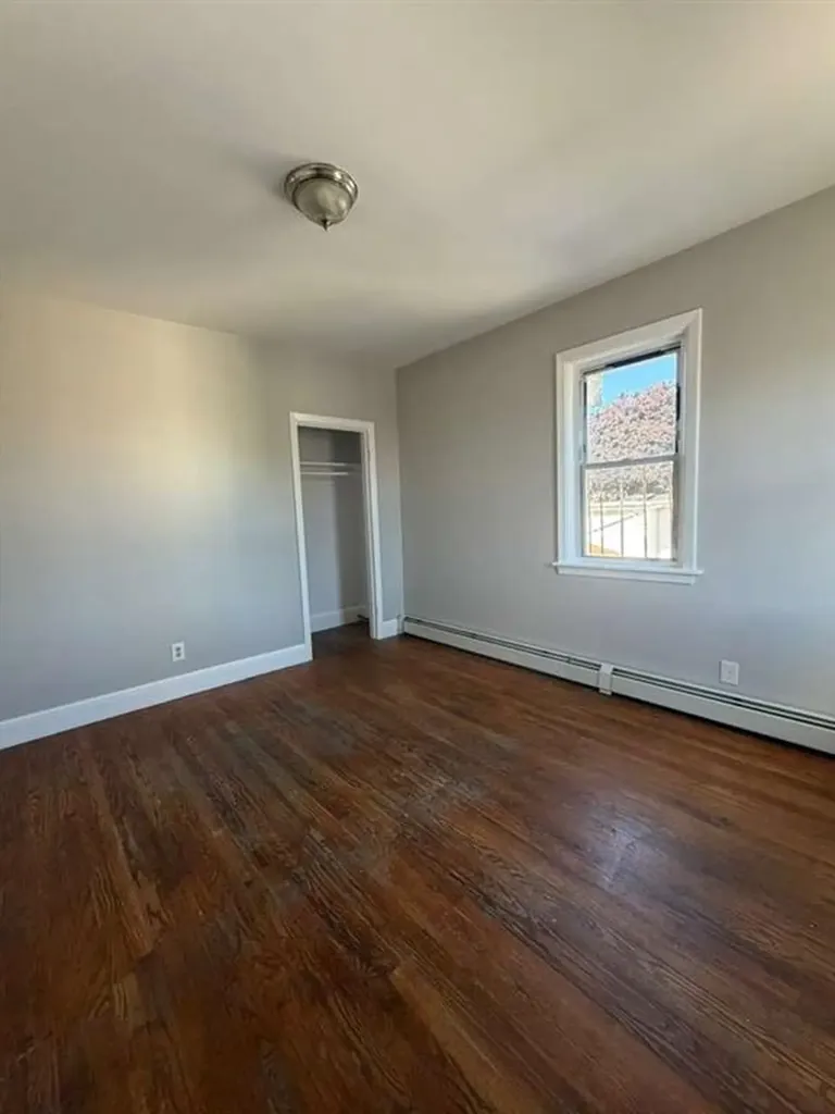 27 Hauxhurst Street Providence RI 02909