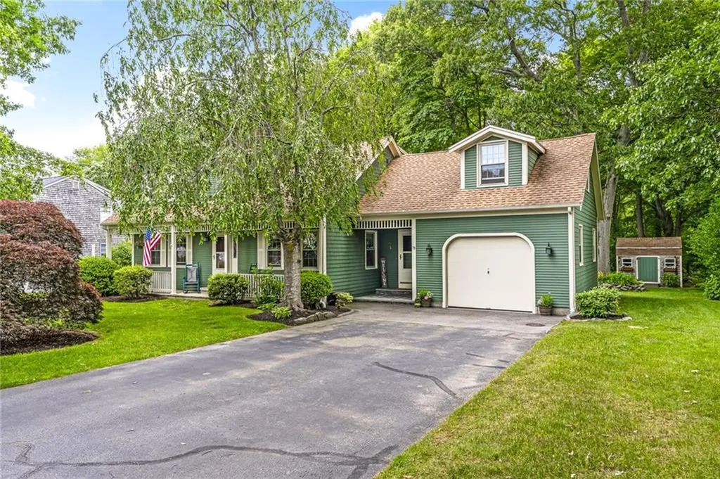 19 Waterman Street Bristol RI 02809