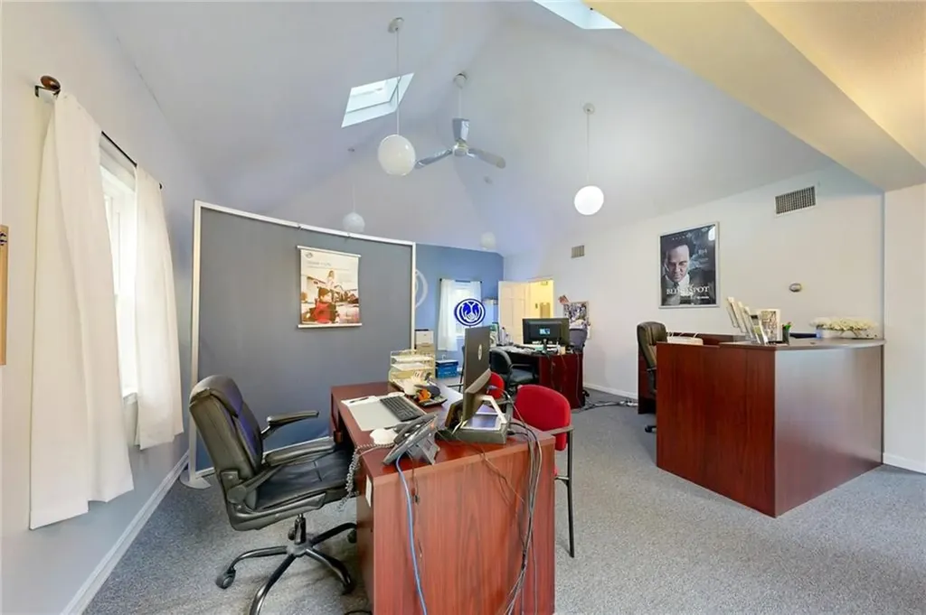 873 Warwick Avenue Warwick RI 02888
