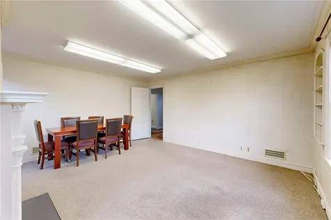 873 Warwick Avenue Warwick RI 02888