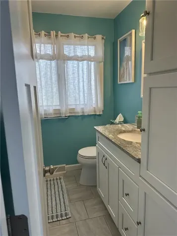 25 Bayside Avenue Portsmouth RI 02871
