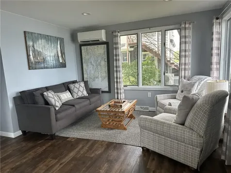 25 Bayside Avenue Portsmouth RI 02871