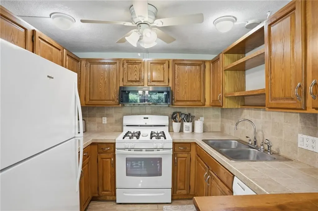 3 Quail Circle Smithfield RI 02917