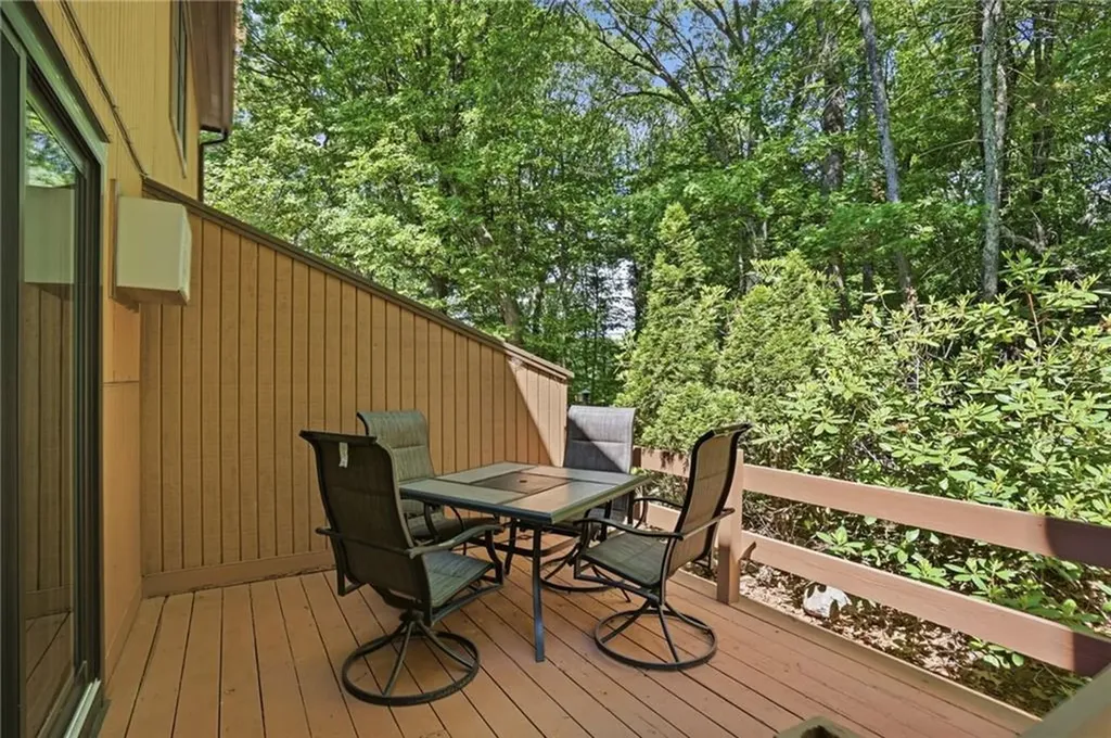 3 Quail Circle Smithfield RI 02917