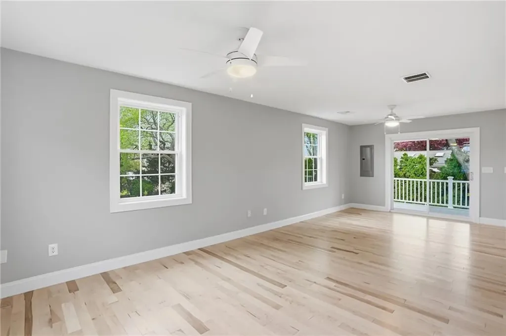 60 Bloor Street Warwick RI 02889