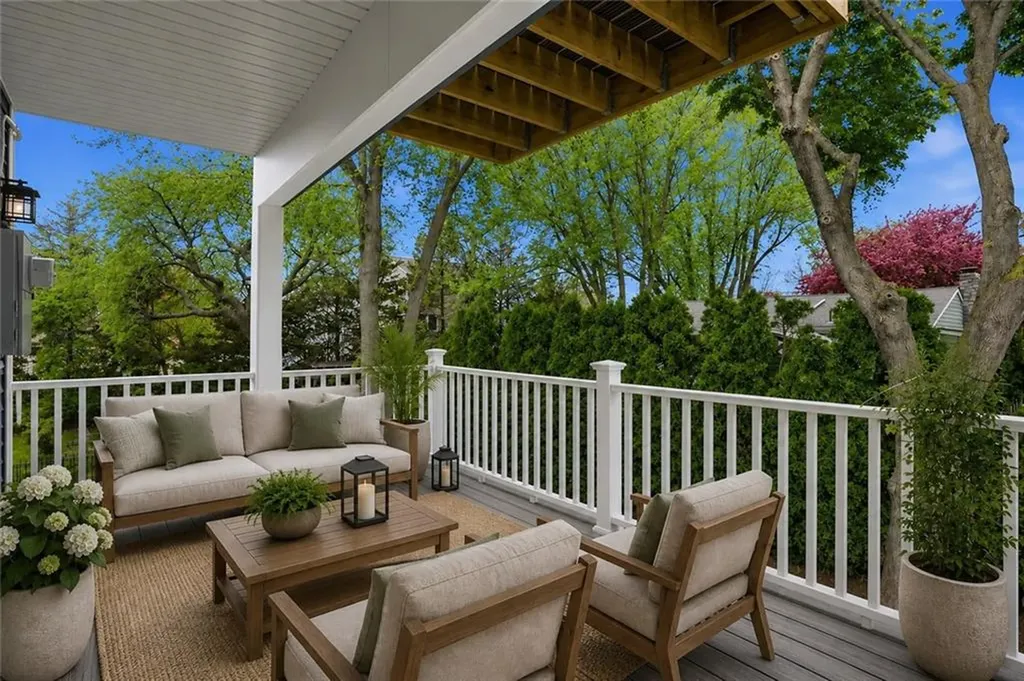 60 Bloor Street Warwick RI 02889