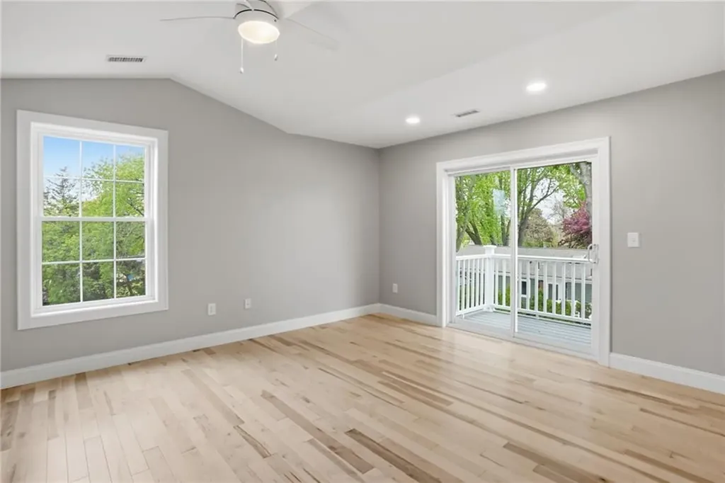60 Bloor Street Warwick RI 02889